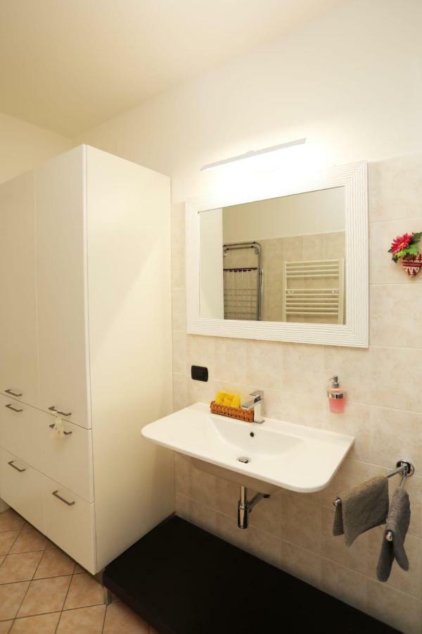 Ca' De' Mumi Apartment Luino Exterior foto