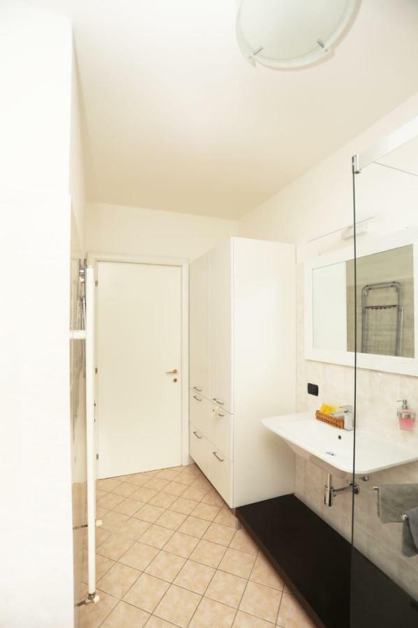 Ca' De' Mumi Apartment Luino Exterior foto